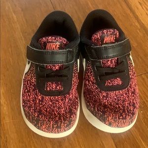 Nike Flex Contact shoes